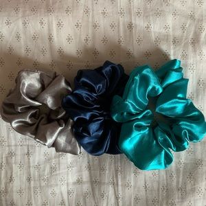 Silk Scrunch Set